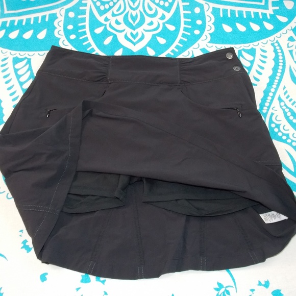 Athleta Pants - Athleta Skort size 4 Athletic Wear Workout Sporty